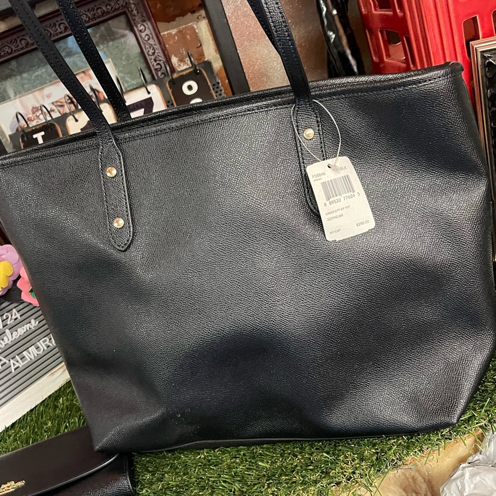 Coach City Tote Black Bag new with tags - Picture 3 of 8